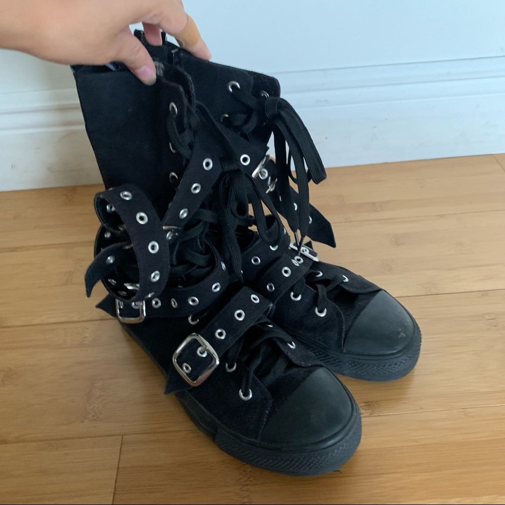 Demonia Deviant 204